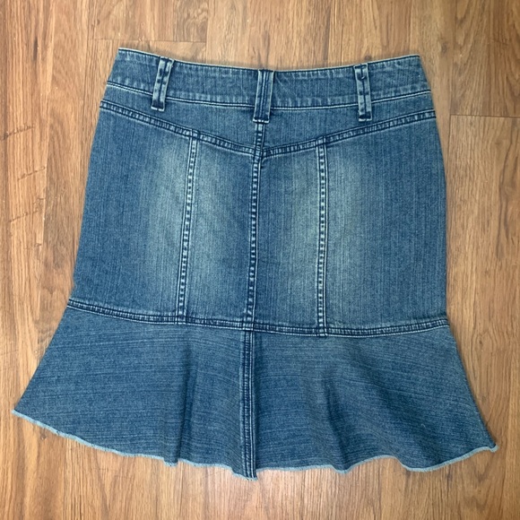 DKNY Jeans Flounce Denim Skirt - Picture 3 of 8
